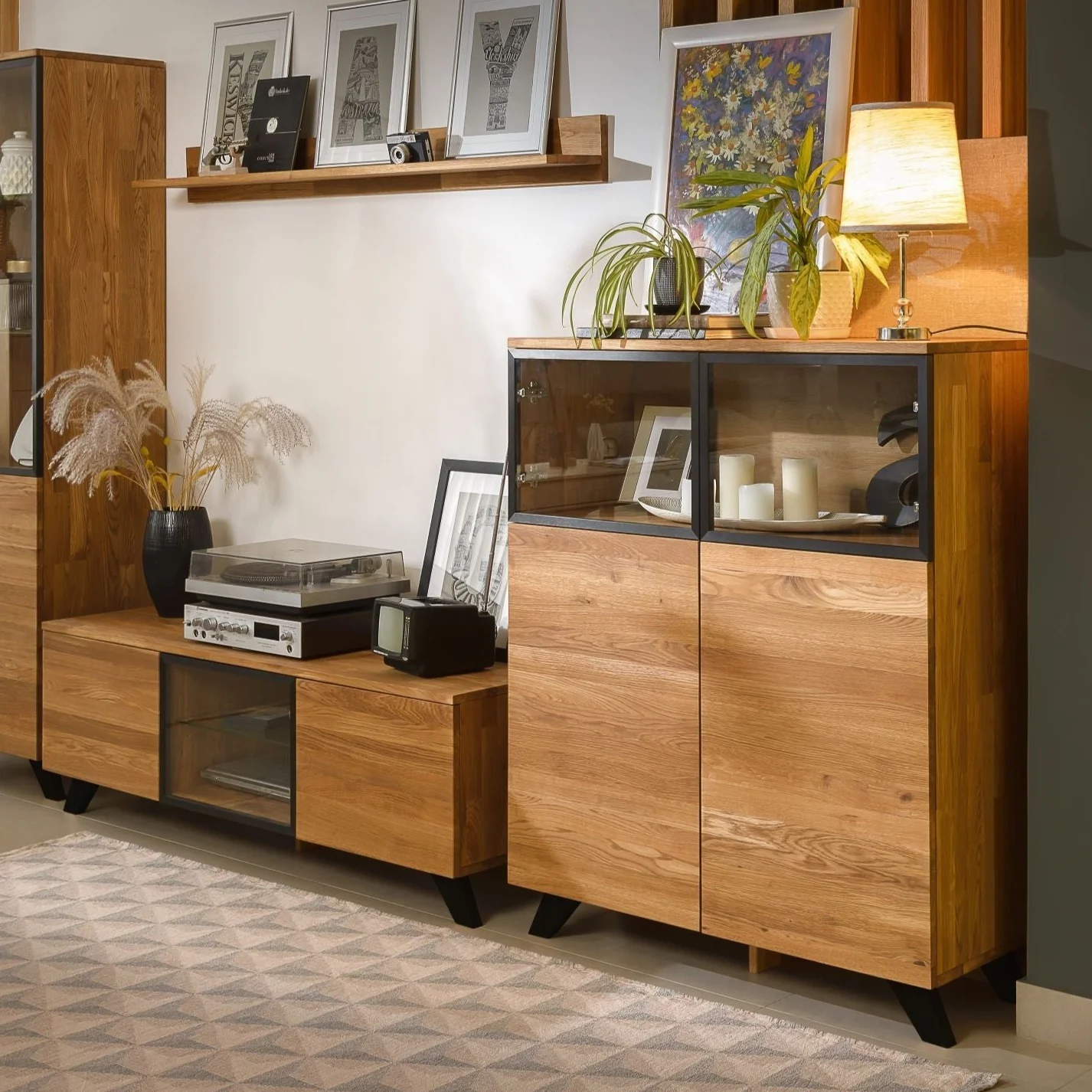 Mueble de TV de madera maciza de roble Moritz | NordicStory - Image 2