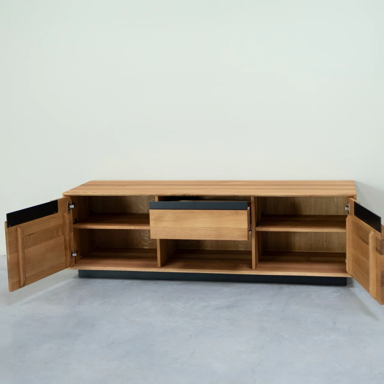 Mueble de TV de madera maciza roble Bremen | NordicStory - Image 3