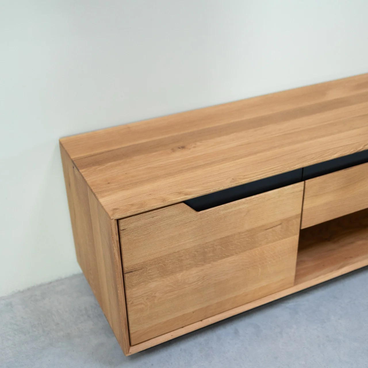 Mueble de TV de madera maciza roble Bremen | NordicStory - Image 8