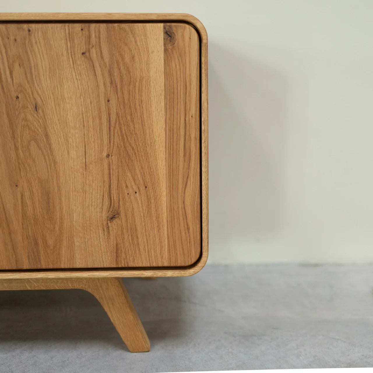 Mueble de TV de madera maciza roble Geneva 2 | NordicStory - Image 4