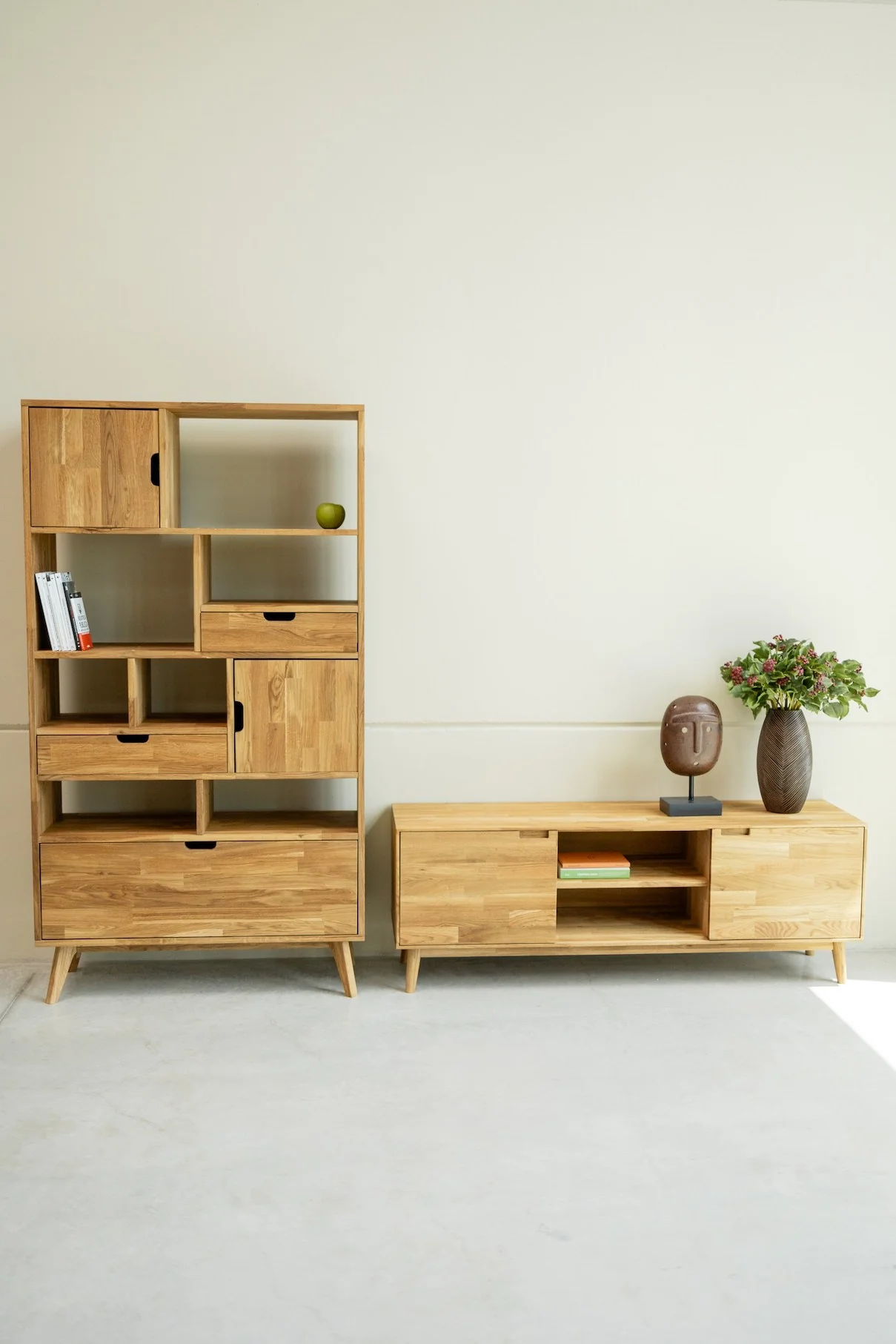 Mueble de TV de madera maciza de roble Escandi | NordicStory - Image 14