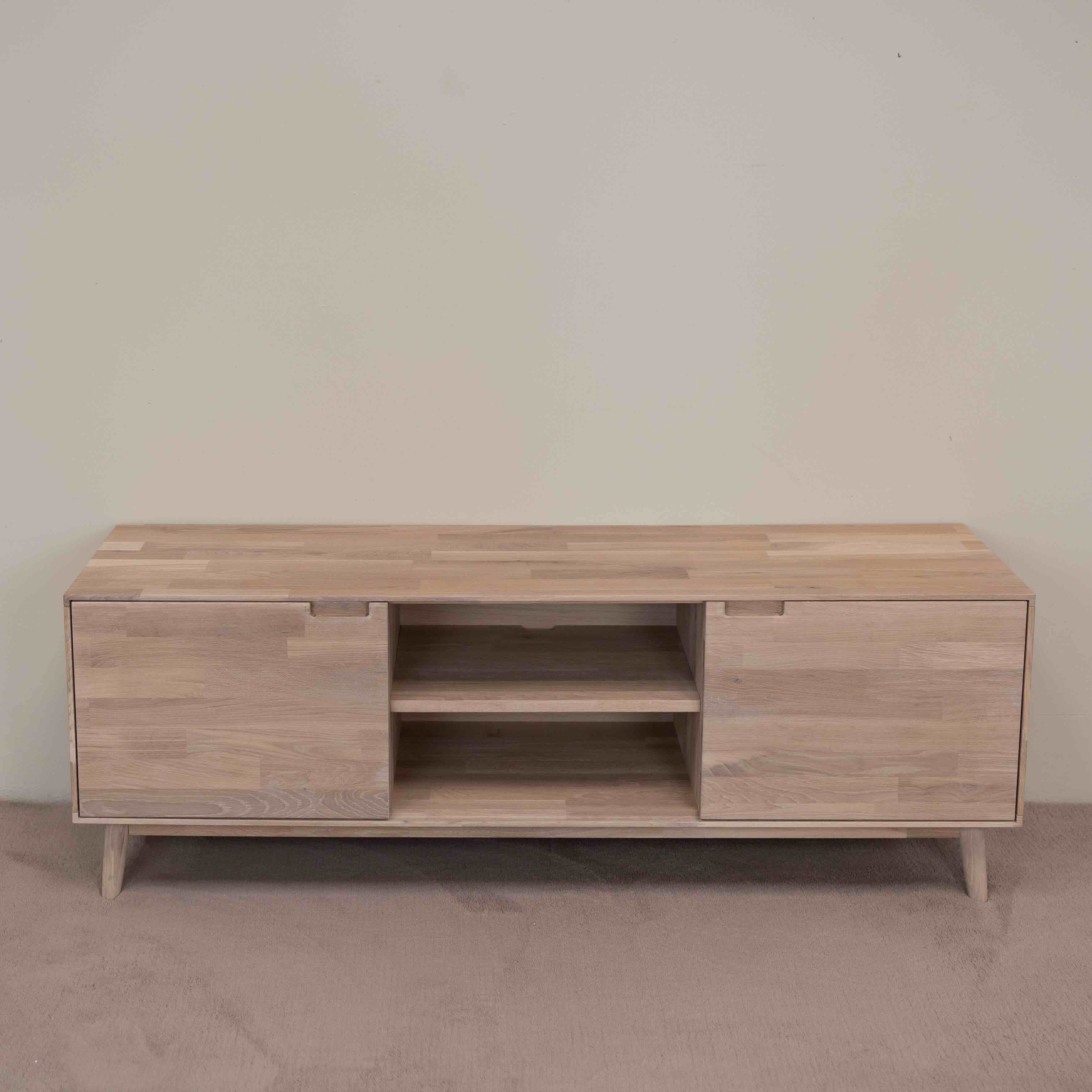 Mueble de TV de madera maciza de roble Escandi | NordicStory - Image 6