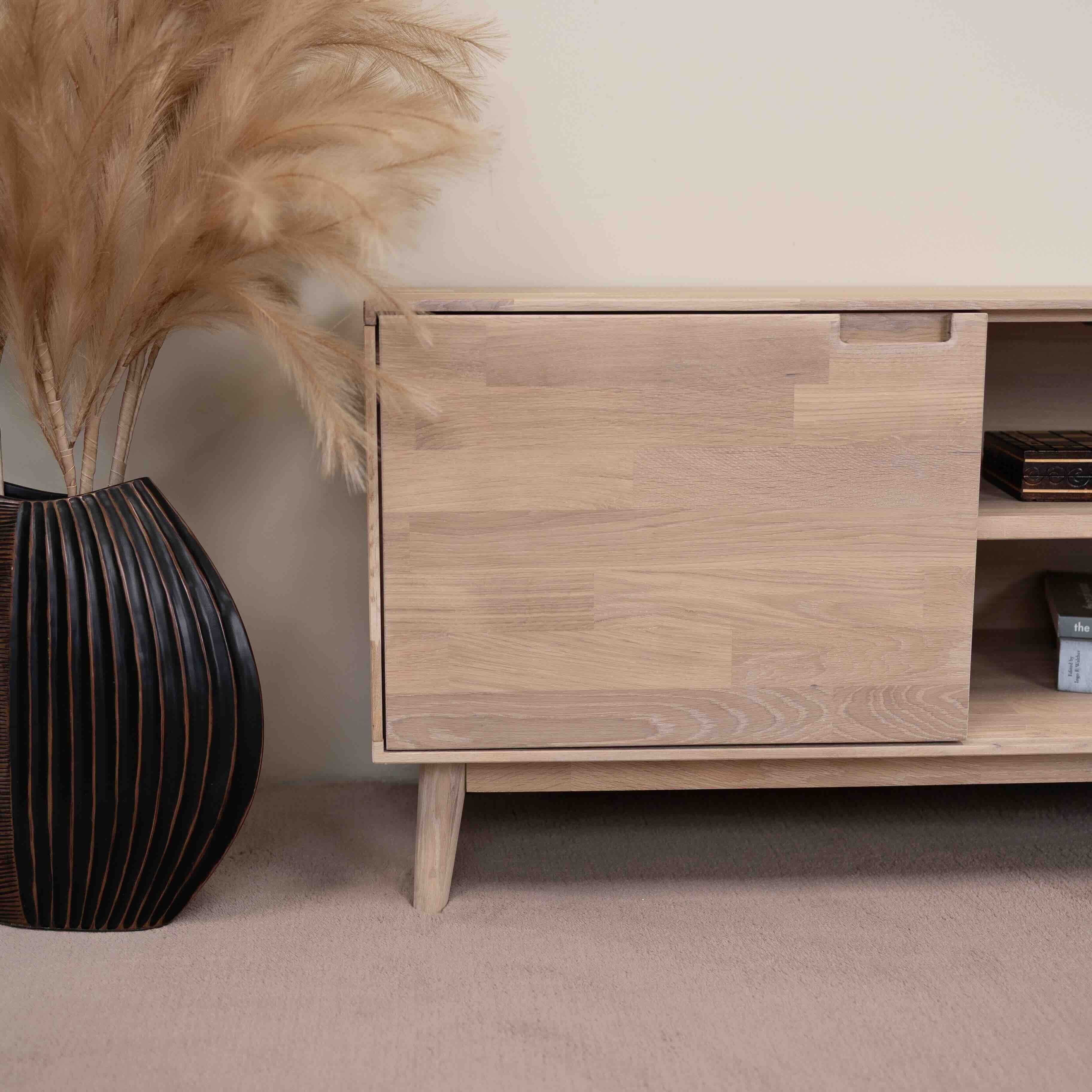 Mueble de TV de madera maciza de roble Escandi | NordicStory - Image 7