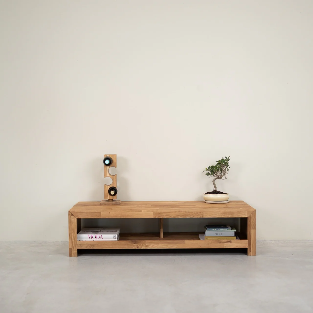 Mueble de TV de madera maciza de roble Kaira | NordicStory - Image 6