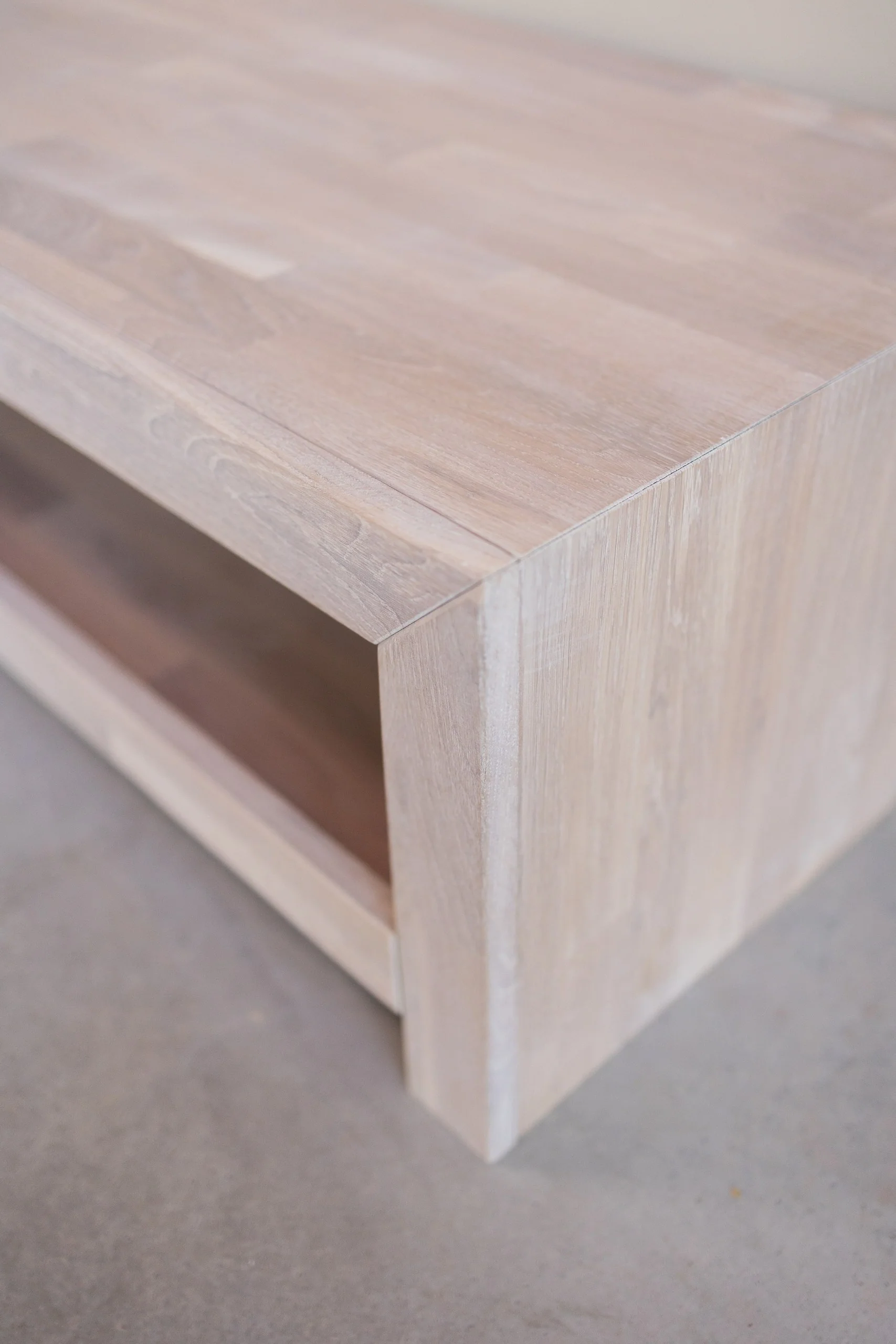 Mueble de TV de madera maciza de roble Kaira | NordicStory - Image 9