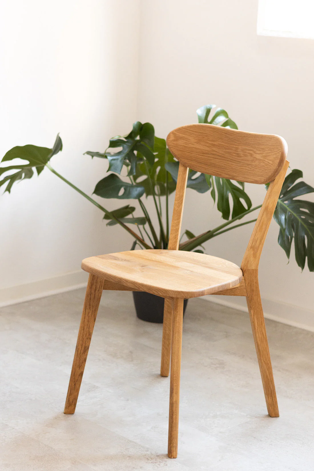 Pack de 2 o 4 Sillas de Comedor de Madera Maciza de Roble Isku | NordicStory - Image 4