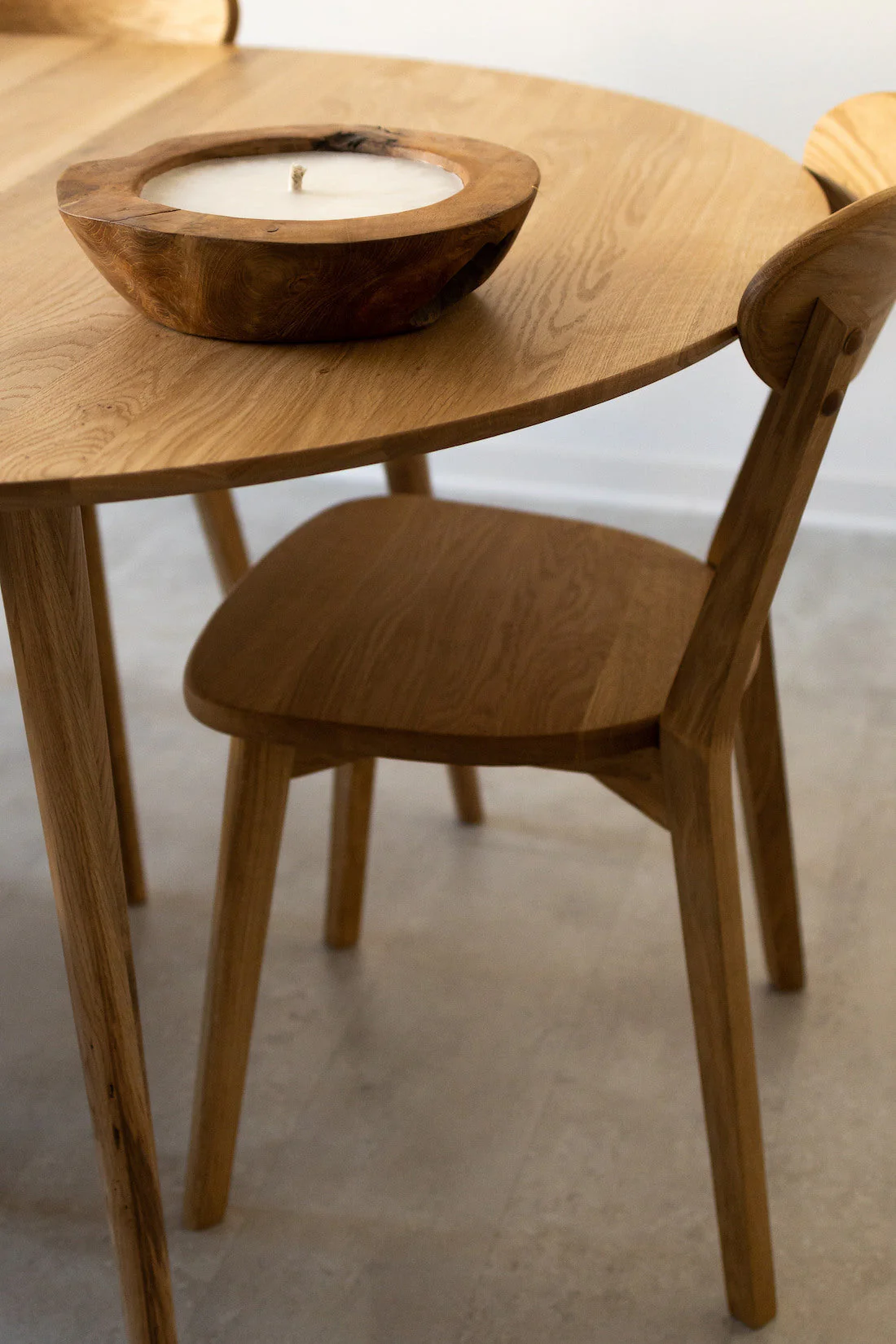 Pack de 2 o 4 Sillas de Comedor de Madera Maciza de Roble Isku | NordicStory - Image 6