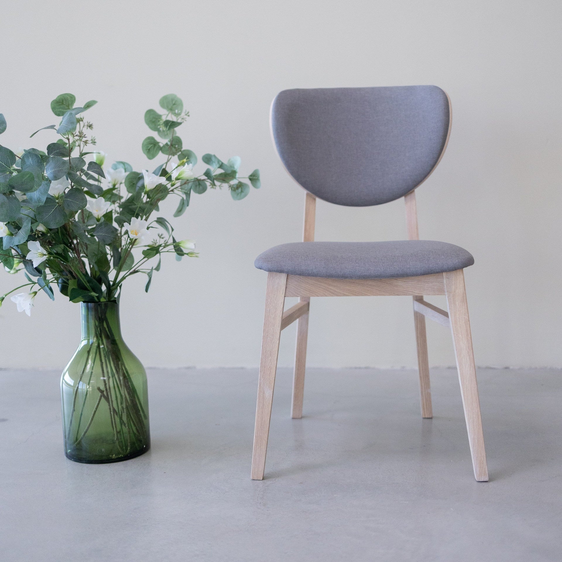 Pack de 2 o 4 Sillas de Comedor Nova, Estructura de Madera Maciza de Roble Blanqueado | NordicStory - Image 2