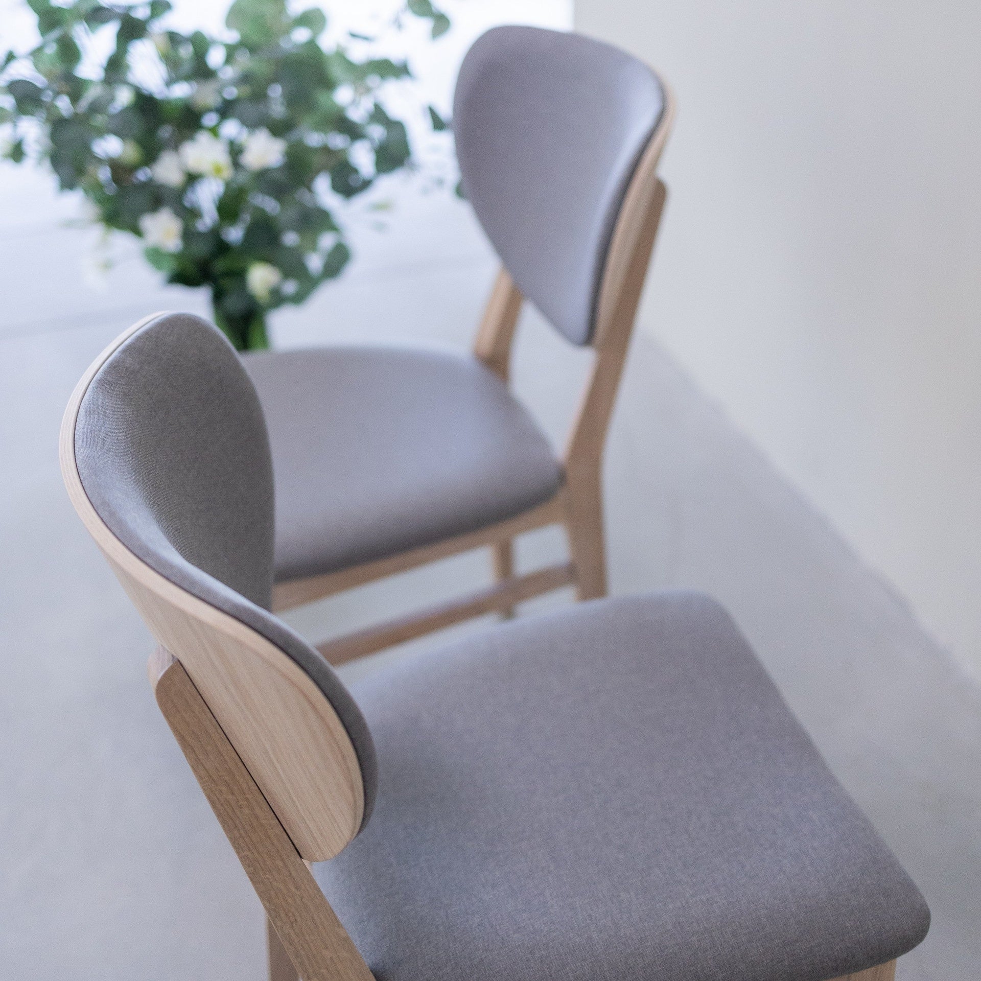 Pack de 2 o 4 Sillas de Comedor Nova, Estructura de Madera Maciza de Roble Blanqueado | NordicStory - Image 6