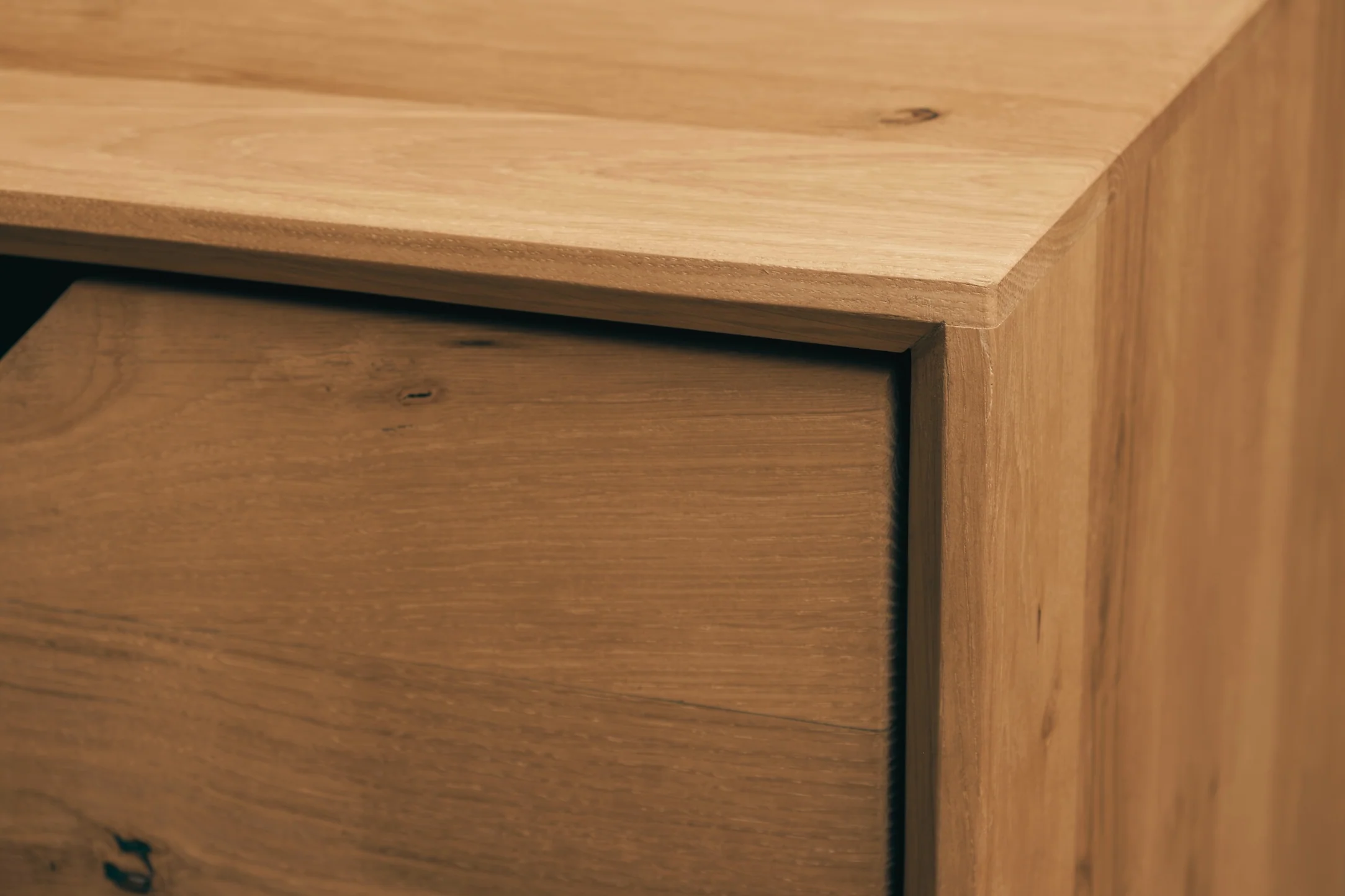 Vitrina de madera maciza roble Bremen 1 | NordicStory - Image 5
