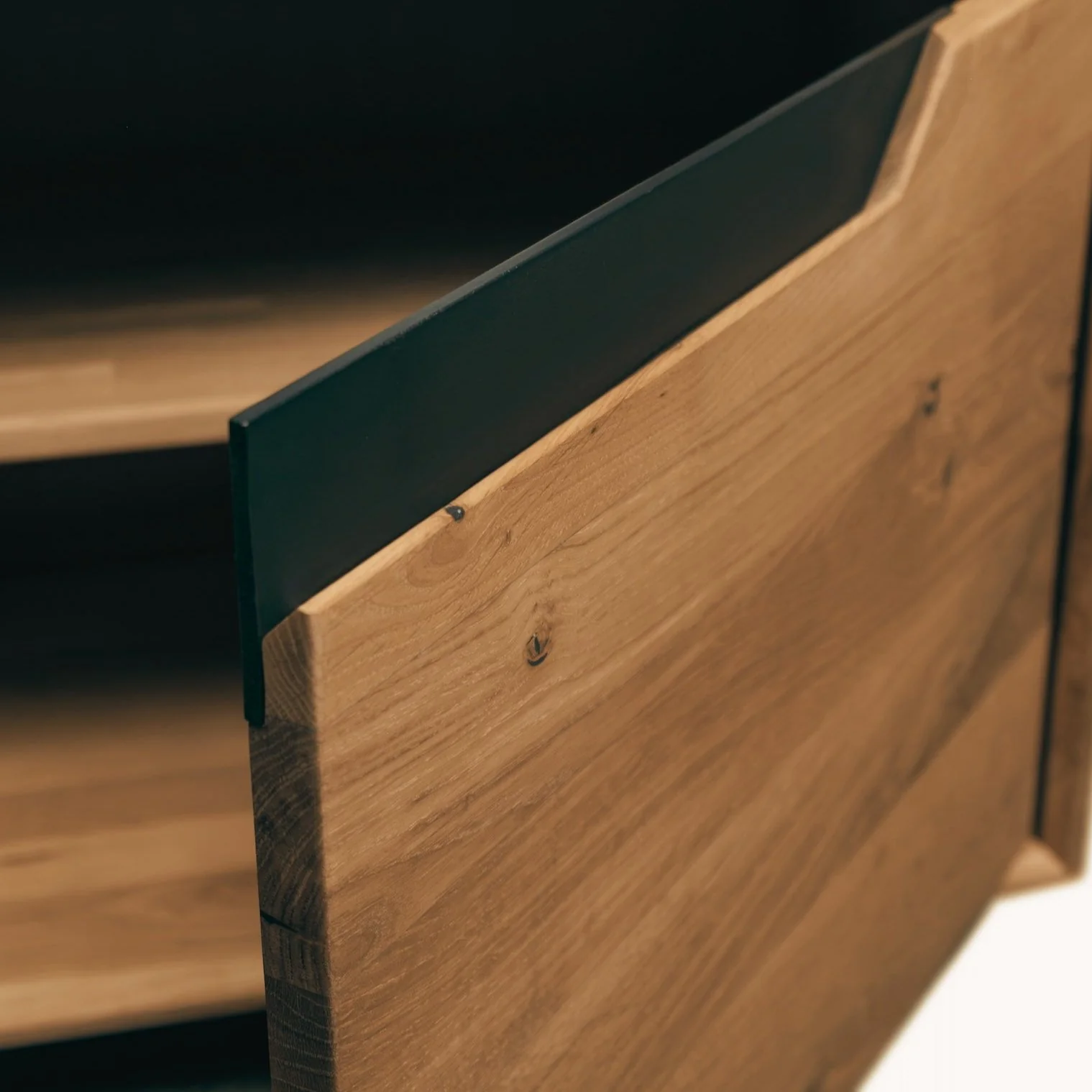 Vitrina de madera maciza roble Bremen 1 | NordicStory - Image 6