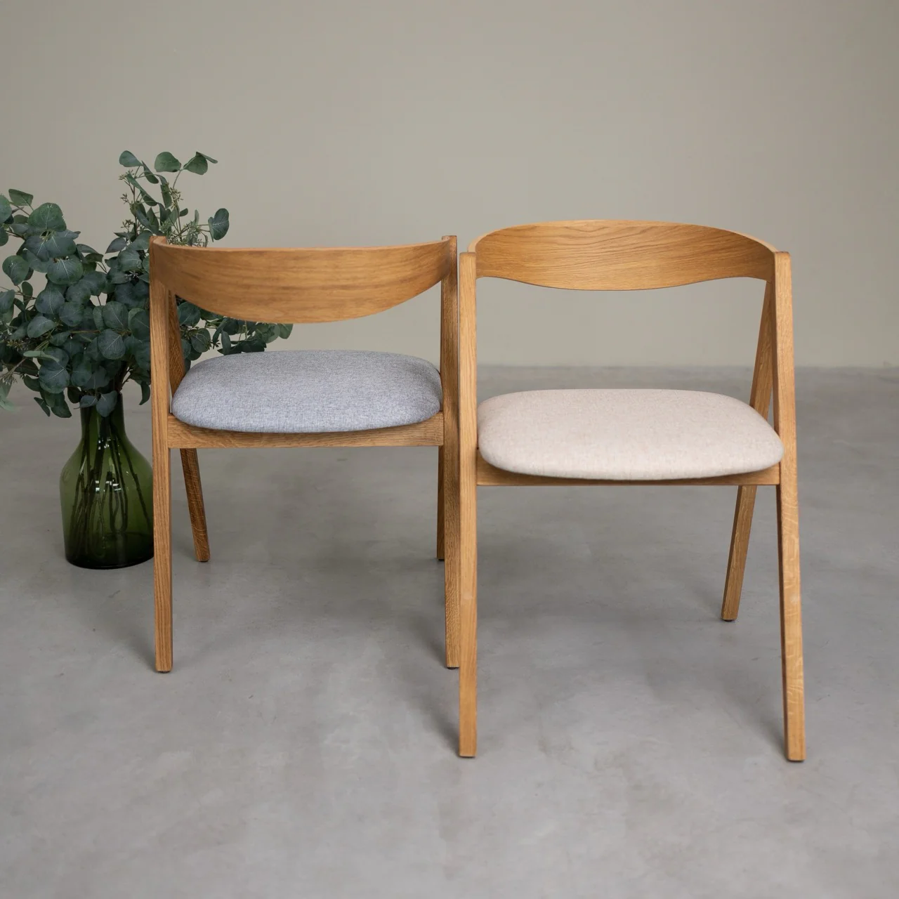 Pack de 2 o 4 Sillas de Comedor de Madera Maciza de Roble Oscar, tapizado | NordicStory - Image 24