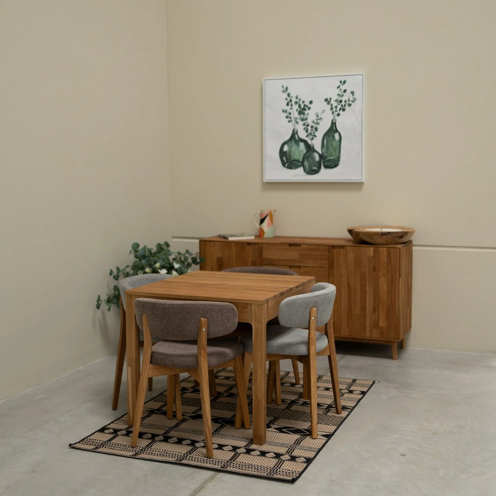 Pack de 2 o 4 Sillas de Comedor de Madera Maciza de Roble Claus, tapizado Gris o Marron | NordicStory - Image 5