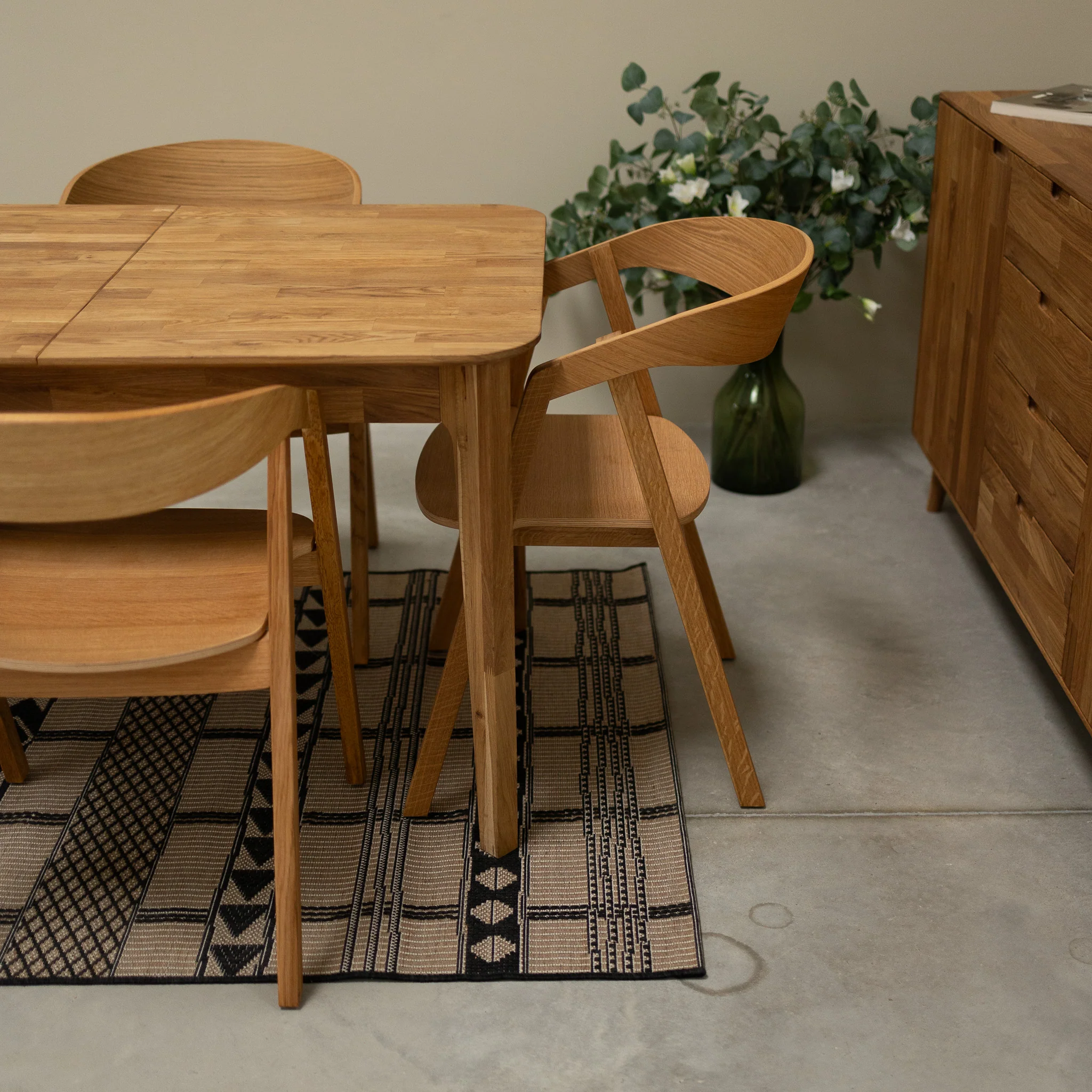 Pack de 2 o 4 Sillas de Comedor de Madera Maciza de Roble Knut | NordicStory - Image 10