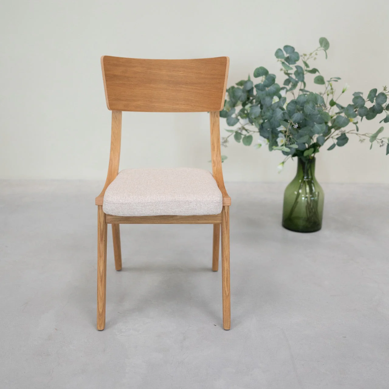 Pack de 2 o 4 Sillas de Comedor de Madera Maciza de Roble Lucas, tapizado Gris o Beige | NordicStory - Image 7